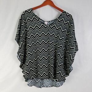 Mode Fabuleux Poncho Shirt Womens 1X White Black Top Chevron Boat Neck‎